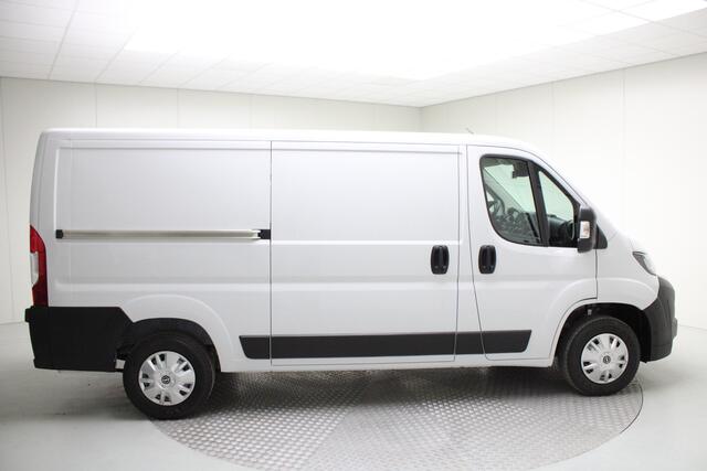 Opel MOVANO 2.2D 120 S&S L2H1 3.0t | Trekhaak / Camera + PDC / Airco / Cruise