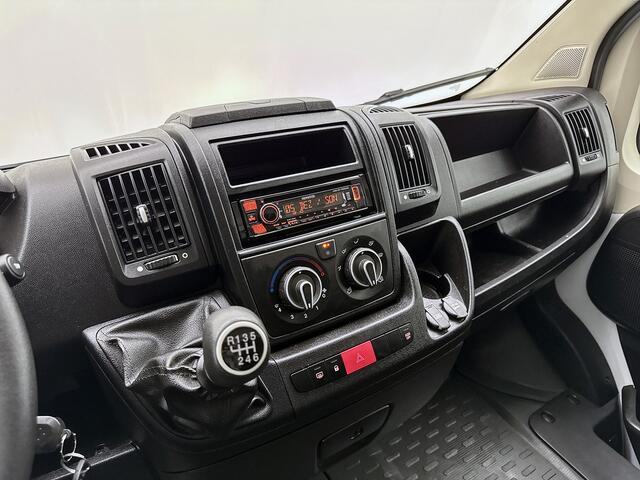 Opel MOVANO 2.2D 140pk Bakwagen met Laadklep Cruise Control Meubelbak Airco