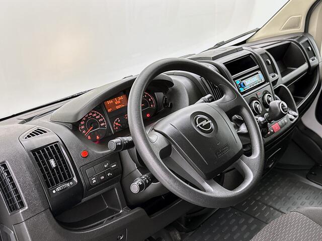 Opel MOVANO 2.2D 140pk Bakwagen met Laadklep Cruise Control Meubelbak Airco