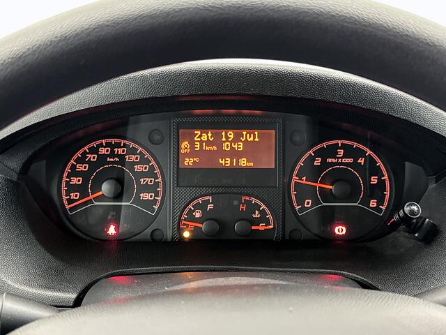 Opel MOVANO 2.2D 140pk Bakwagen D'Hollandia laadklep Cruise control Airco Achteruitrijcamera Meubelbak Laadklep