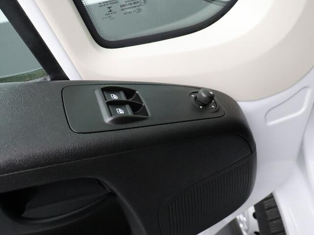 Opel MOVANO 2.3CDTi 140PK Bakwagen+Laadlift | Airco | Camera | 3-Persoons | Dakspoiler