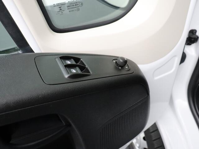 Opel MOVANO 2.3CDTi 140PK Bakwagen+Laadlift | Airco | Camera | 3-Persoons | Dakspoiler