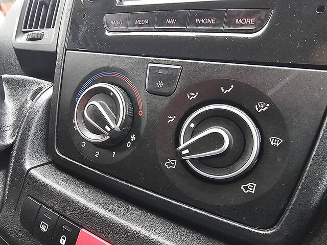 Opel MOVANO 2.2D 140 L3 3.5t Bakwagen Laadklep Navi Airco Cruise 3 Zits Euro6 140 PK!