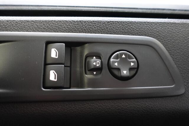 Opel VIVARO 2.0 BlueHDi 145PK L3 Automaat Airco Bluetooth Cruise Control Navigatie Trekhaak