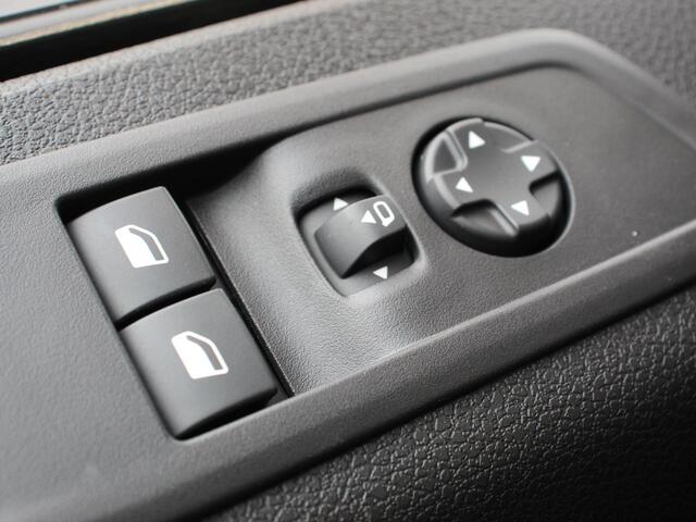 Opel VIVARO 2.0 BlueHDi 180 S&S L3 Automaat Apple Carplay / Android Auto Parkeersensoren V+A Trekhaak Camera Navigatie Cruise Control LED koplampen houten afwerking laadruimte