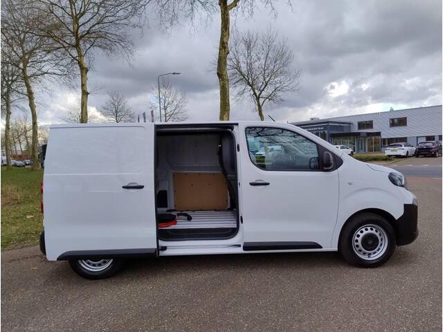 Opel VIVARO Electric L2 75 kWh 136pk | 8 jaar garantie | Multimedia | Apple Carplay | Android Auto | Achteruitrijcamera | Parkeersensoren voor en achter | Digitale cockpit | Stuurwielbediening | Tussenwand comfort met raam | Bestuurdersstoel comfort | Bank voorpassag