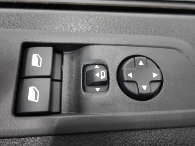 Opel VIVARO 2.0 Diesel 180 S&S L3 Automaat Dubbele Cabine 2 schuifdeuren Android Auto/Apple CarPlay Navigatie Keyless Entry&Start Climate Control Camera Cruise Control Houten afwerking laadruimte Trekhaak lichtmetalen velgen