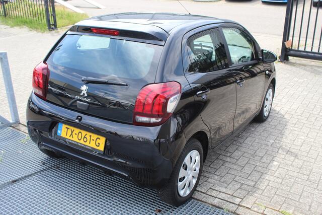 Peugeot 108 1.0 e-VTi Active Airco/Centrale deurvergrendeling/Bluetooth/Elektrische ramen/Multifunctioneel stuurwiel.