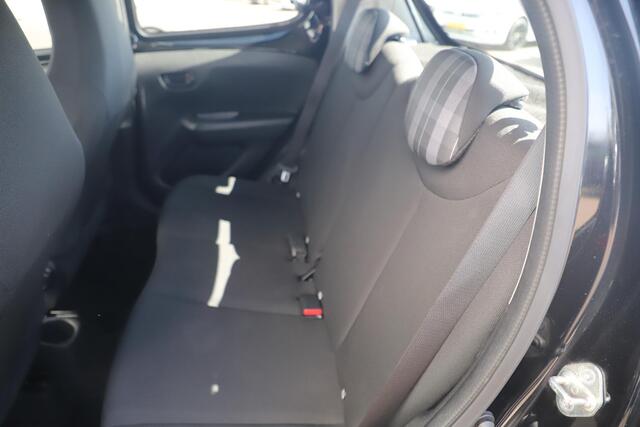 Peugeot 108 1.0 e-VTi Active Airco Radio Bluetooth Elektrische Ramen