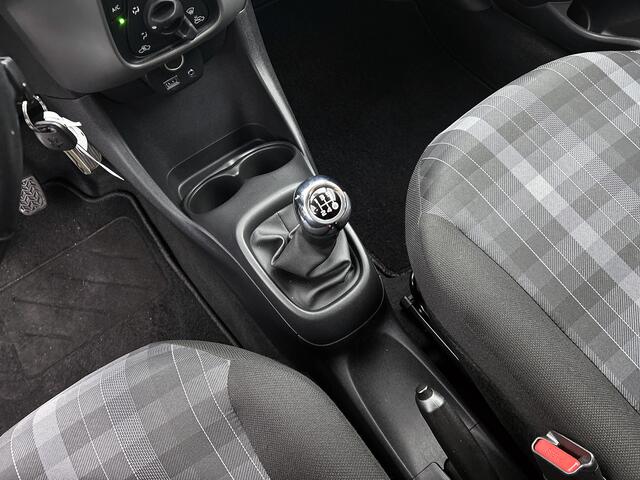 Peugeot 108 1.0 e-VTi Active | Pack Dynamic | Getint Glas |