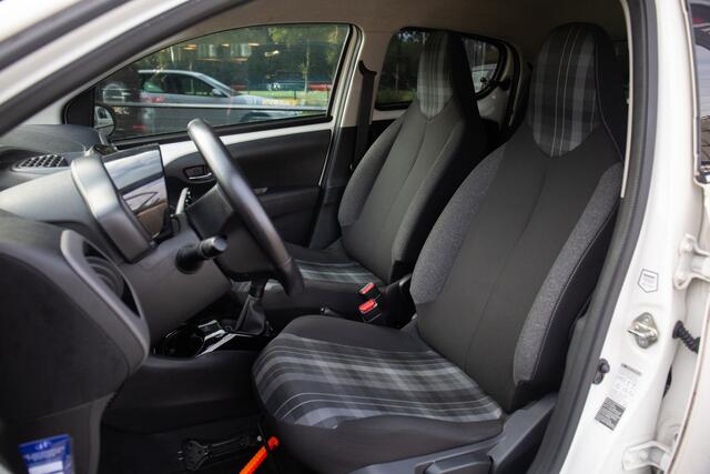 Peugeot 108 1.0 e-VTi Allure , Camera, Carplay,