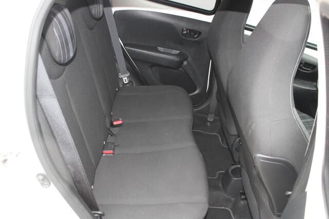 Peugeot 108 1.0 e-VTi Style 5-drs Airco snelheidsregelaar 65.739km Nieuwstaat