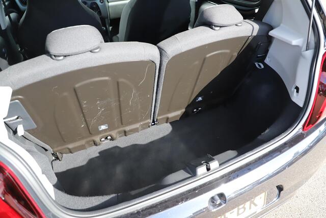 Peugeot 108 1.0 e-VTi Active Radio Airco Bluetooth Elektrische Ramen Getint Glas