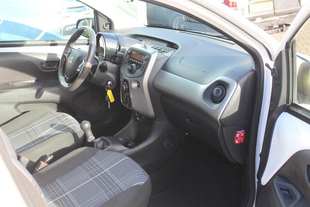 Peugeot 108 1.0 e-VTi Active Led Airco Audio Elektrische Pakket