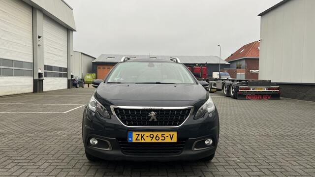 Peugeot 2008 1.2 PureT. Signature