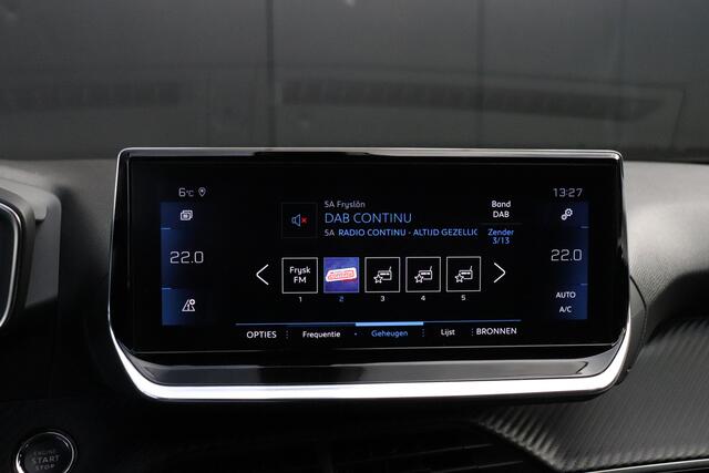 Peugeot 2008 1.2 PureTech Allure Pack | 360° CAMERA | CRUISE | TREKHAAK | VIRTUAL COCKPIT | APPLE CARPLAY | NAVI | DEALER ONDERHOUDEN |