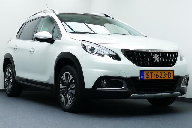 Peugeot 2008 1.2 110pk Allure. Panodak, Navi, Camera, Clima, Cruise, Half Leer, 16"LMV