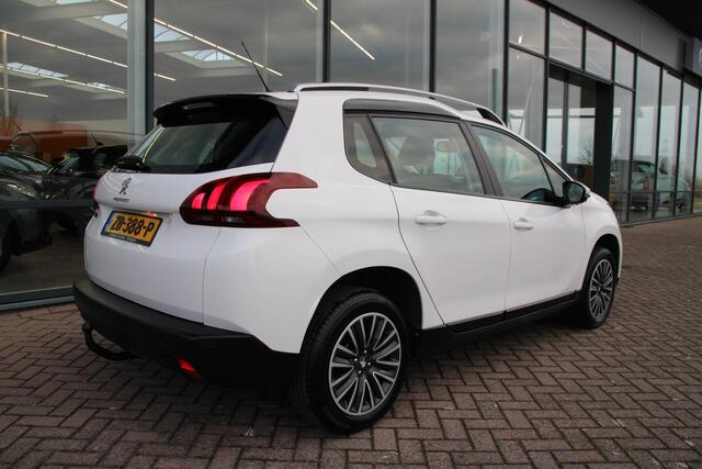 Peugeot 2008 1.2 PureTech 130pk Blue Lion Airco Navi Carplay 6-bak 95794km