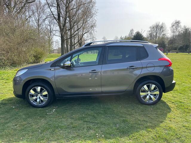 Peugeot 2008 1.2 PureTech Style *NAVIGATIE*CRUISE-CONTROL*PDC*LM-VELGEN*1ste Eign*