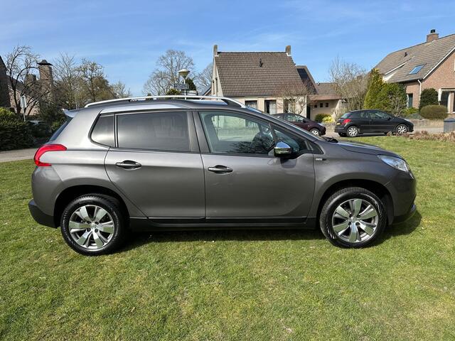 Peugeot 2008 1.2 PureTech Style *NAVIGATIE*CRUISE-CONTROL*PDC*LM-VELGEN*1ste Eign*