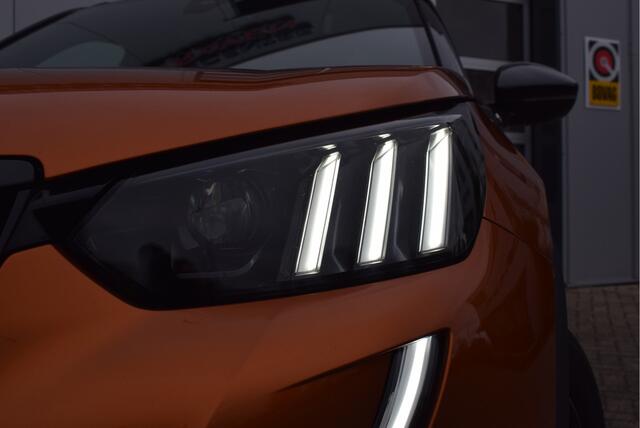 Peugeot 2008 1.2 PureTech GT-Line | Panorama/open dak | Adaptive cruise control | Park assist