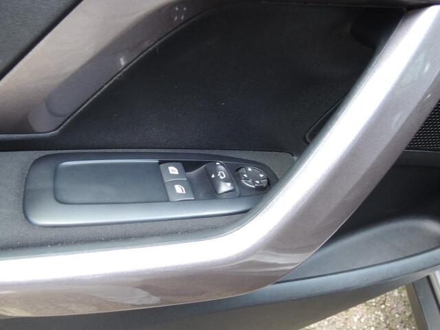 Peugeot 2008 1.2 PURET. BLUE LION