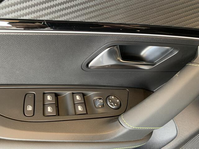 Peugeot 2008 1.2 PureTech 130 GT Automaat Alacantara Pakket-Camera Pakket-Telefoonlader