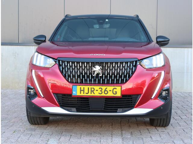 Peugeot 2008 1.2 130PK GT | Camera | Navigatie | 17''LMV | Cruise Control | Climate Control | AppleCarPlay/AndroidAuto | TwoTone |