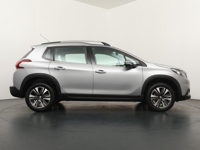 Peugeot 2008 1.2 110pk PureTech Allure | Apple Carplay & Android Auto | Parkeersensoren Achter | Cruise Control | Airco |