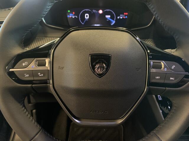 Peugeot 2008 1.2 PureTech 100 Allure Camera voor + achter-Voorstoelen verwarmd