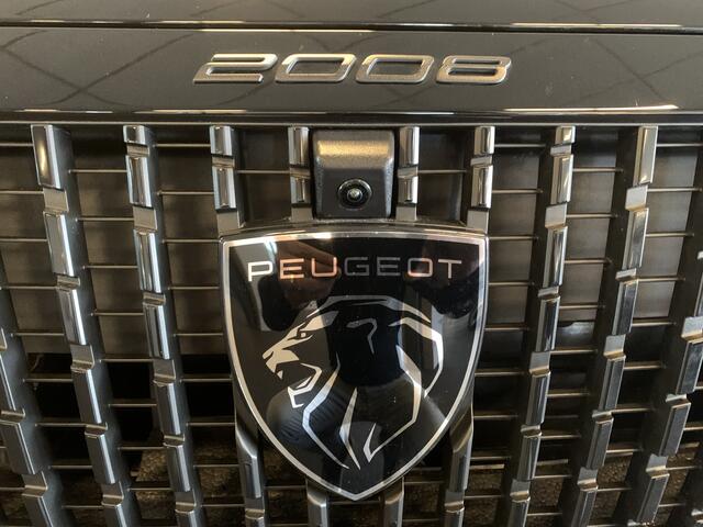 Peugeot 2008 1.2 PureTech 130 Allure Automaat EAT8 Camera voor + achter - Keyless Entry - Climate control - Verwarmde voorstoelen