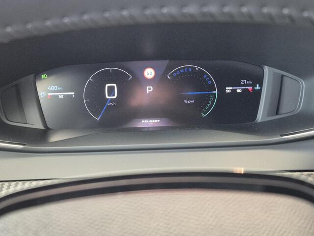 Peugeot 2008 1.2 Hybrid 136 Allure Automaat | Navigatie | Parkeersensoren Voor/Achter | Keyless Entry | Apple Carplay/Android Auto |