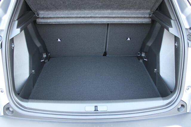 Peugeot 2008 1.2 Hybrid 136PK AUTOMAAT ALLURE | NIEUWE AUTO! | CAMERA VOOR + ACHTER | KEYLESS ENTRY/START | PARKEERSENSOREN VOOR + ACHTER | DODEHOEK DETECTIE | 17" LICHTMETALEN VELGEN | ADAPTIVE CRUISE CONTROL | CLIMATE CONTROL | STOEL VERWARMING | DRAADLOZE APPLE CAR