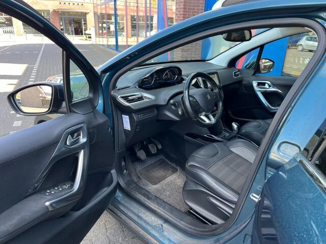 Peugeot 2008 1.2 Allure Navi Panodak Led Airco(ECC)