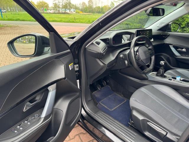 Peugeot 2008 1.5 BlueHDI ACTIVE PACK/3D VIRTDASH/CAM/LED/NAV/HLEER