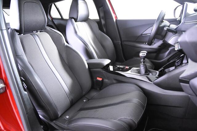 Peugeot 2008 1.2 PureTech GT-Line *1ste Eigenaar*Navigatie*Leer*Ambiente*