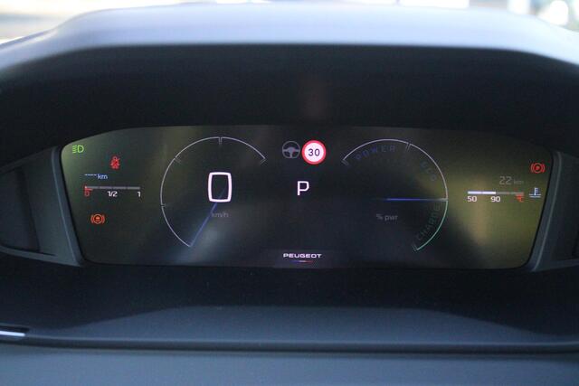 Peugeot 2008 1.2 Hybrid 136PK AUTOMAAT ALLURE | NIEUWE AUTO! | KEYLESS ENTRY/START | PARKEERSENSOREN VOOR + ACHTER | 17" LICHTMETALEN VELGEN | ADAPTIVE CRUISE CONTROL | CLIMATE CONTROL | STOEL VERWARMING | DRAADLOZE APPLE CARPLAY/ANDROID AUTO | DAB+ RADIO |