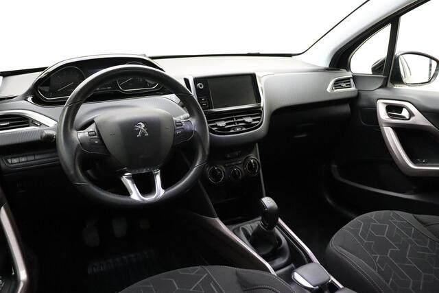 Peugeot 2008 1.2 PureTech 82pk Blue Lion | Trekhaak | Airco | Navigatie | Cruise Control | Radio | Bluetooth | Parkeersensor