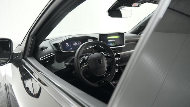 Peugeot 2008 PureTech 130 EAT8 GT | 360 Camera | Adaptieve Cruise Control | Apple Carplay