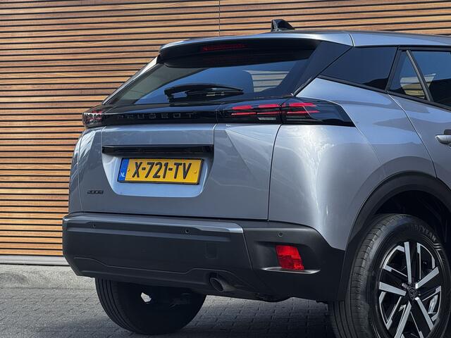 Peugeot 2008 1.2 PureTech 100 Active Camera / Navigatie / Cruise