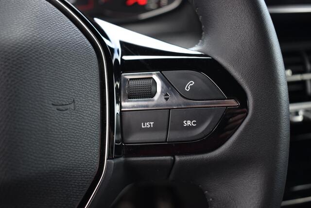 Peugeot 2008 1.2 PureTech Allure / navi / camera / led