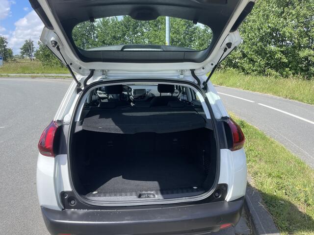 Peugeot 2008 1.2 PureTech Blue Lion Navi Pdc