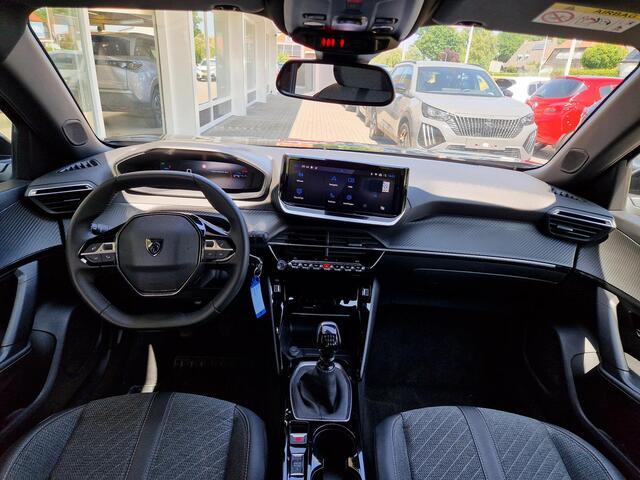 Peugeot 2008 1.2 PureTech Allure | 3D Cockpit | Climate & Adaptive Cruise Control | Camera | AppleCarplay/Android Auto |