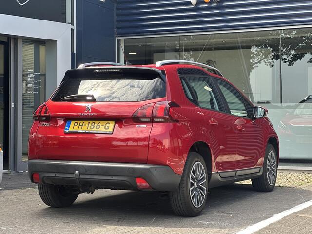 Peugeot 2008 1.2 110pk Blue Lion | Trekhaak | Panorama dak | Airco | Cruise Control | Elektrische ramen | Navigatie | Radio / Bluetooth