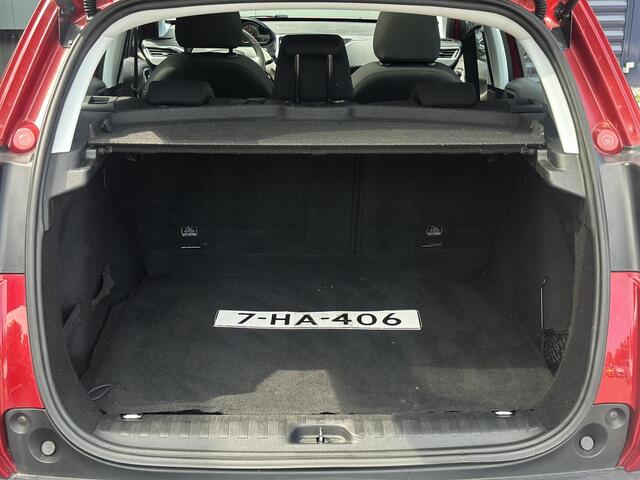 Peugeot 2008 1.2 110pk Blue Lion | Trekhaak | Panorama dak | Airco | Cruise Control | Elektrische ramen | Navigatie | Radio / Bluetooth