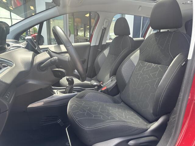 Peugeot 2008 1.2 110pk Blue Lion | Trekhaak | Panorama dak | Airco | Cruise Control | Elektrische ramen | Navigatie | Radio / Bluetooth