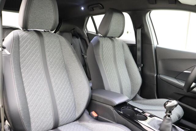 Peugeot 2008 1.2 Allure 100 Pk | Navigatie | Camera Achter | Cruise Control | Climate Control | Draadloze Apple Carplay & Android Auto | LM-Velgen