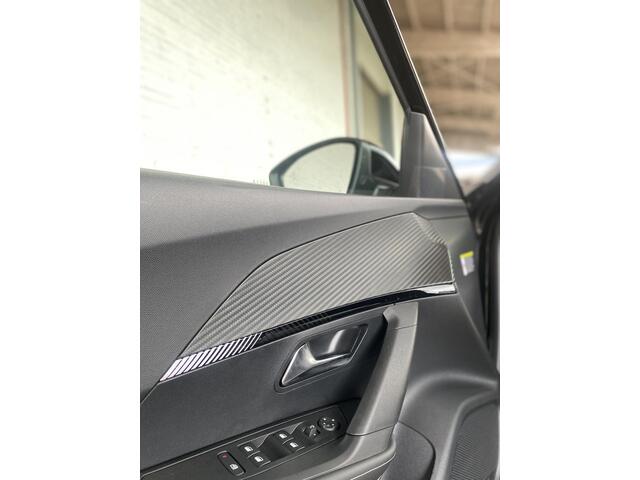 Peugeot 2008 1.2 PureTech 100 Allure |Navigatie!|Keyless!|CarPlay!|