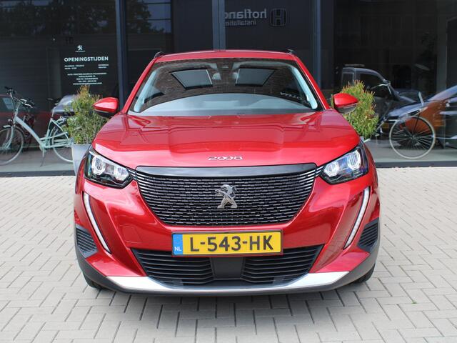 Peugeot 2008 1.2 PureTech Allure Camera, Trekhaak, Navigatie