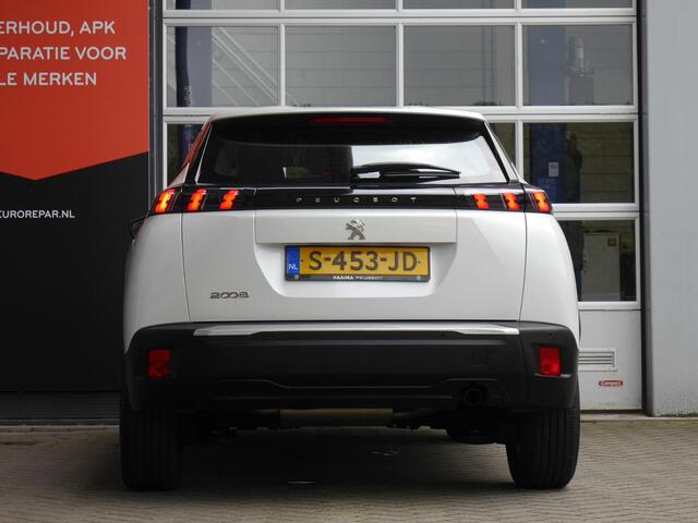 Peugeot 2008 1.2 PureTech Active Pack | Navigatie | Parkeersensoren achter | Cruise control | Climate control | Lage km.stand | Lichtmetalen velgen | Regensensor
